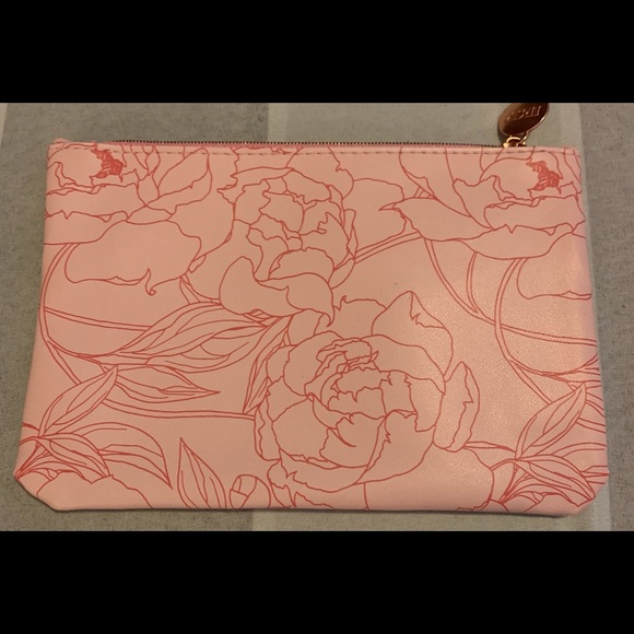 2 makeup bags - Picture 2 of 2